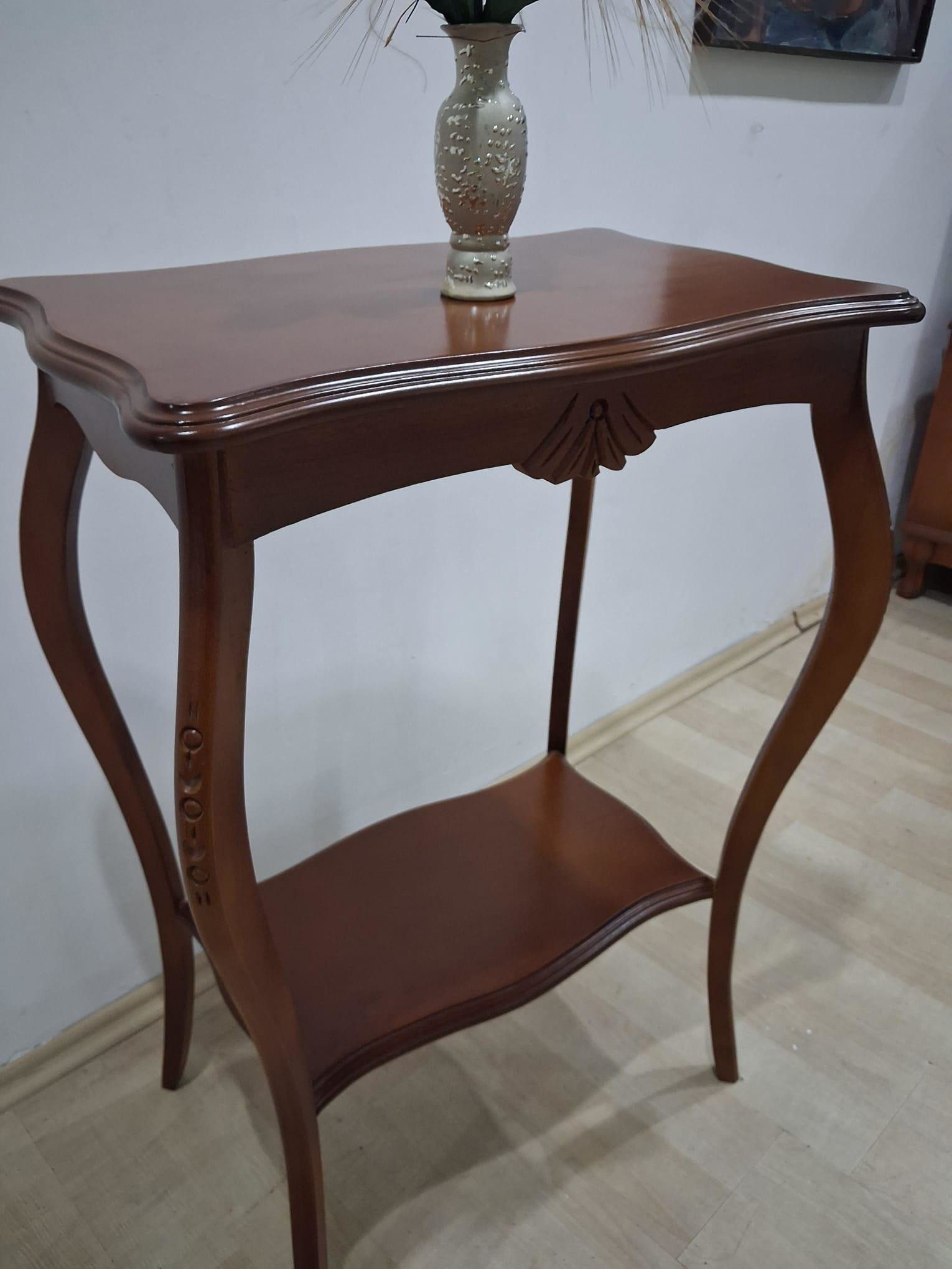 Fiskos 13829 Çiçeklik Oyma Model Parlak Kaplama Kayın tabla ayak 