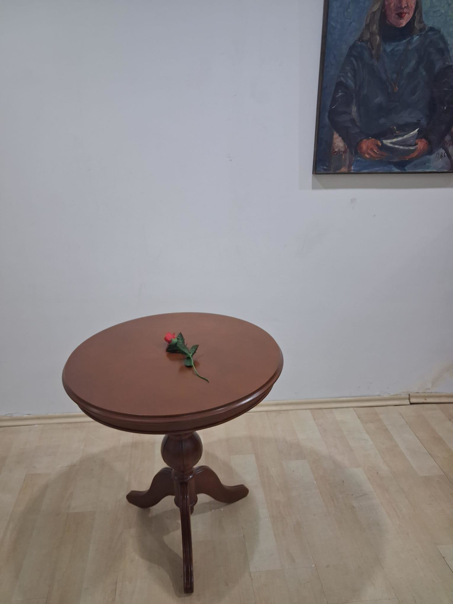 Fiskos st 17384 Baba Kayın Arslan ayak MDF tabla Parlak Ceviz ren