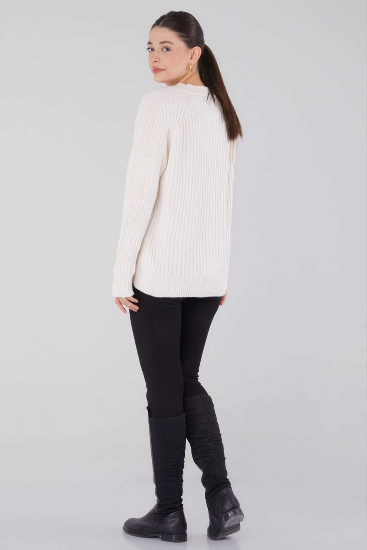 İşilda Fashion Fitilli Düğmeli Kisa Triko Hirka