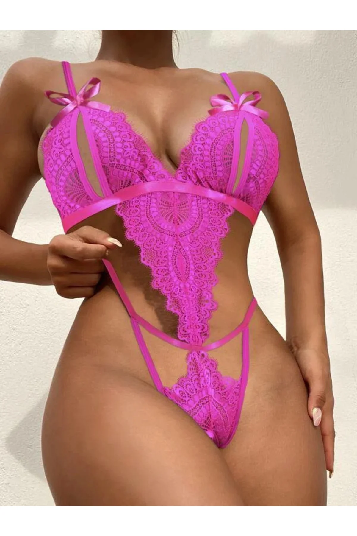 Fiyonklu Dantelli Fuşya Body Fiyatı, Yorumları ve Özellikleri
