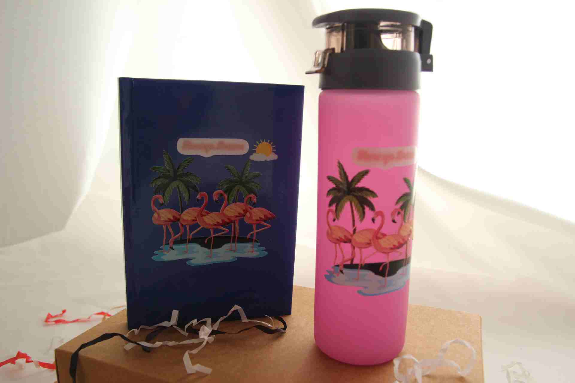 İhtiyaçavm Flamingo Hediye Seti - Flamingo Baskı Termos Ve Flamingo Defter Hediye Kutusu