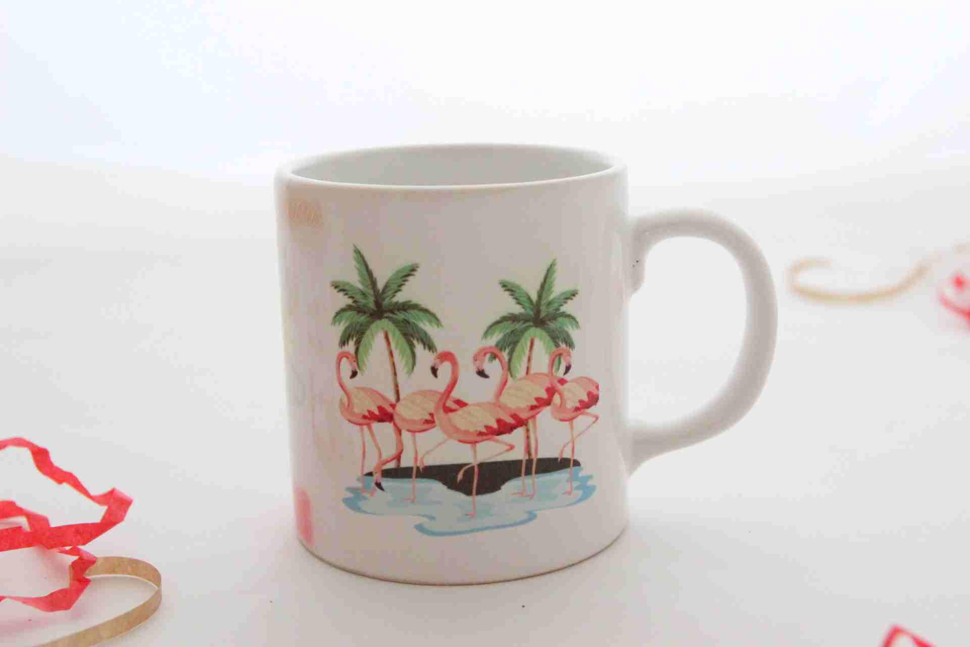 İhtiyaçavm Flamingo Hediye Kutusu - Flamingo Termos Ve Flamingo Kupa Hediye Seti