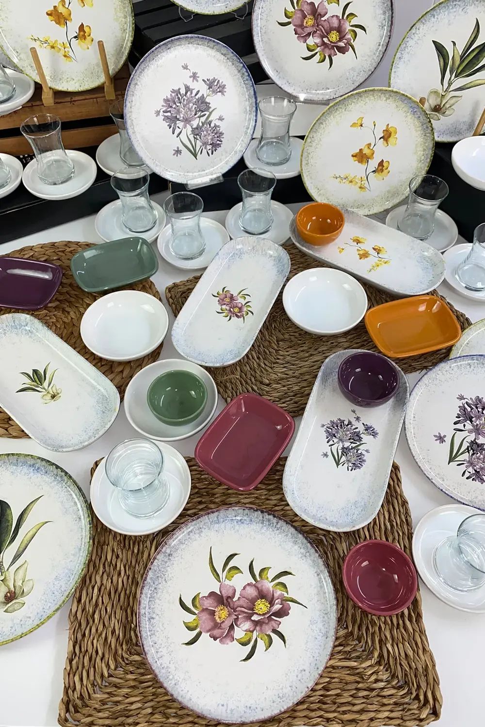 Keramika Flora 52 Parça 12 Kişilik Kahvaltı Takımı