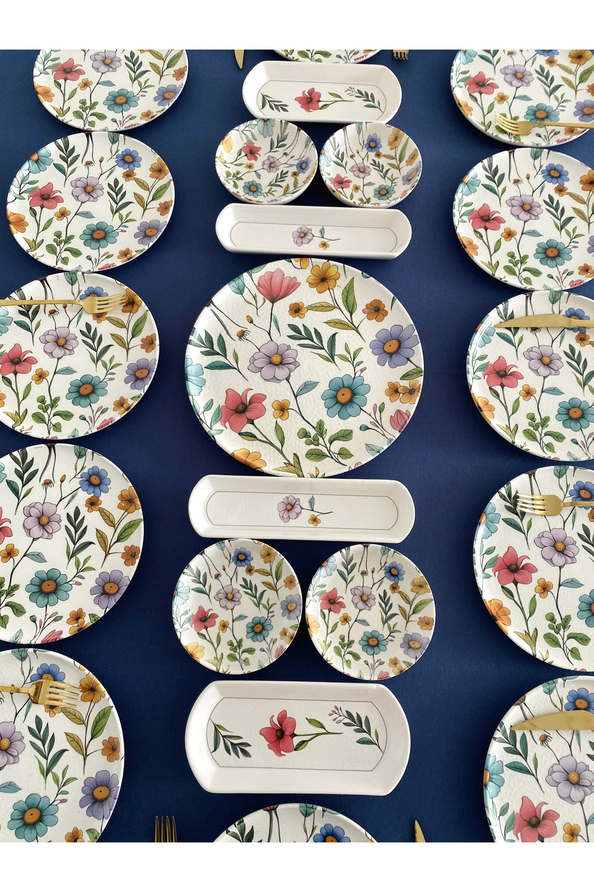 Flora model 12 kişilik 21 parça kahvaltı takımı