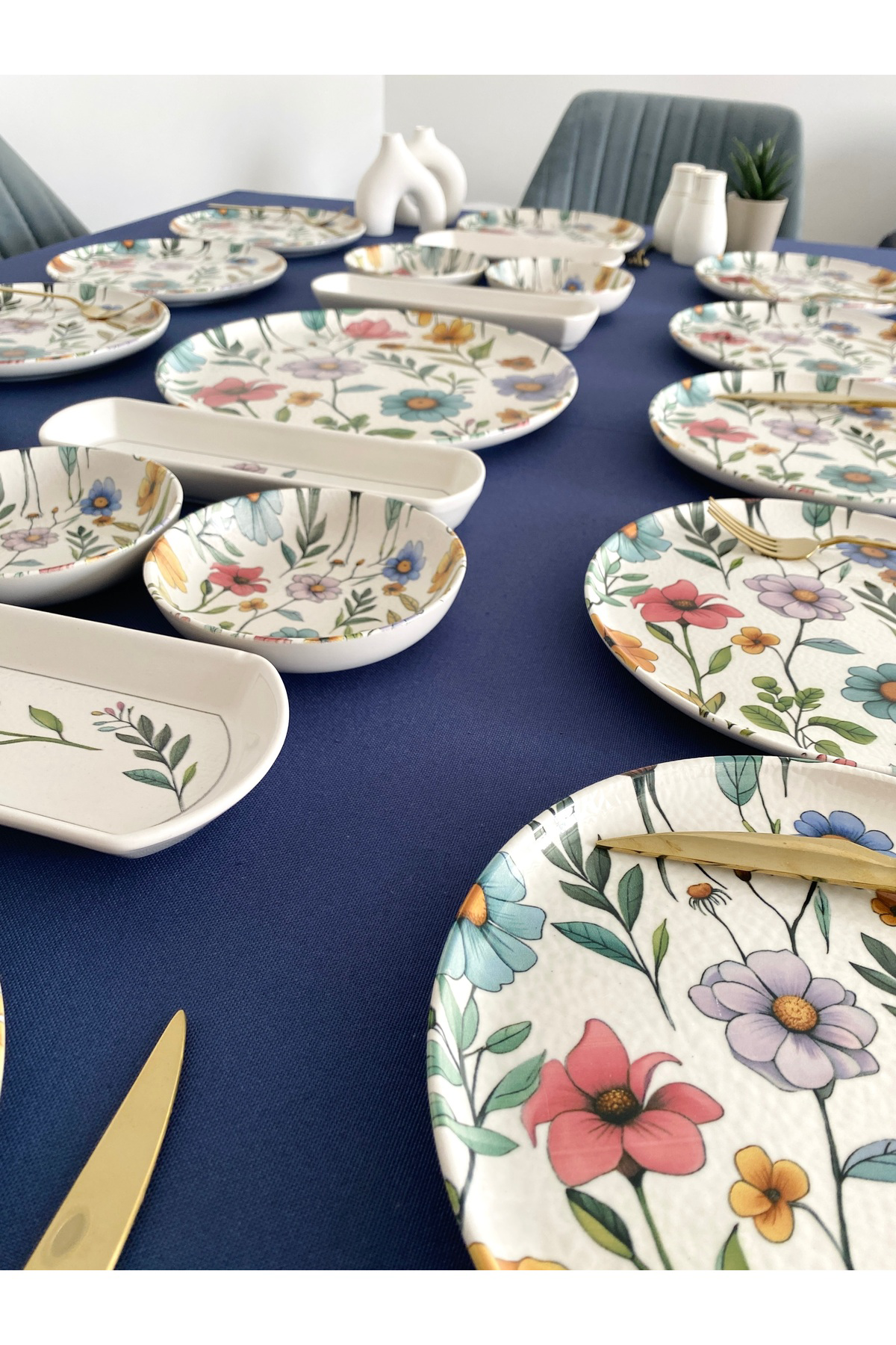 Flora model 12 kişilik 21 parça kahvaltı takımı