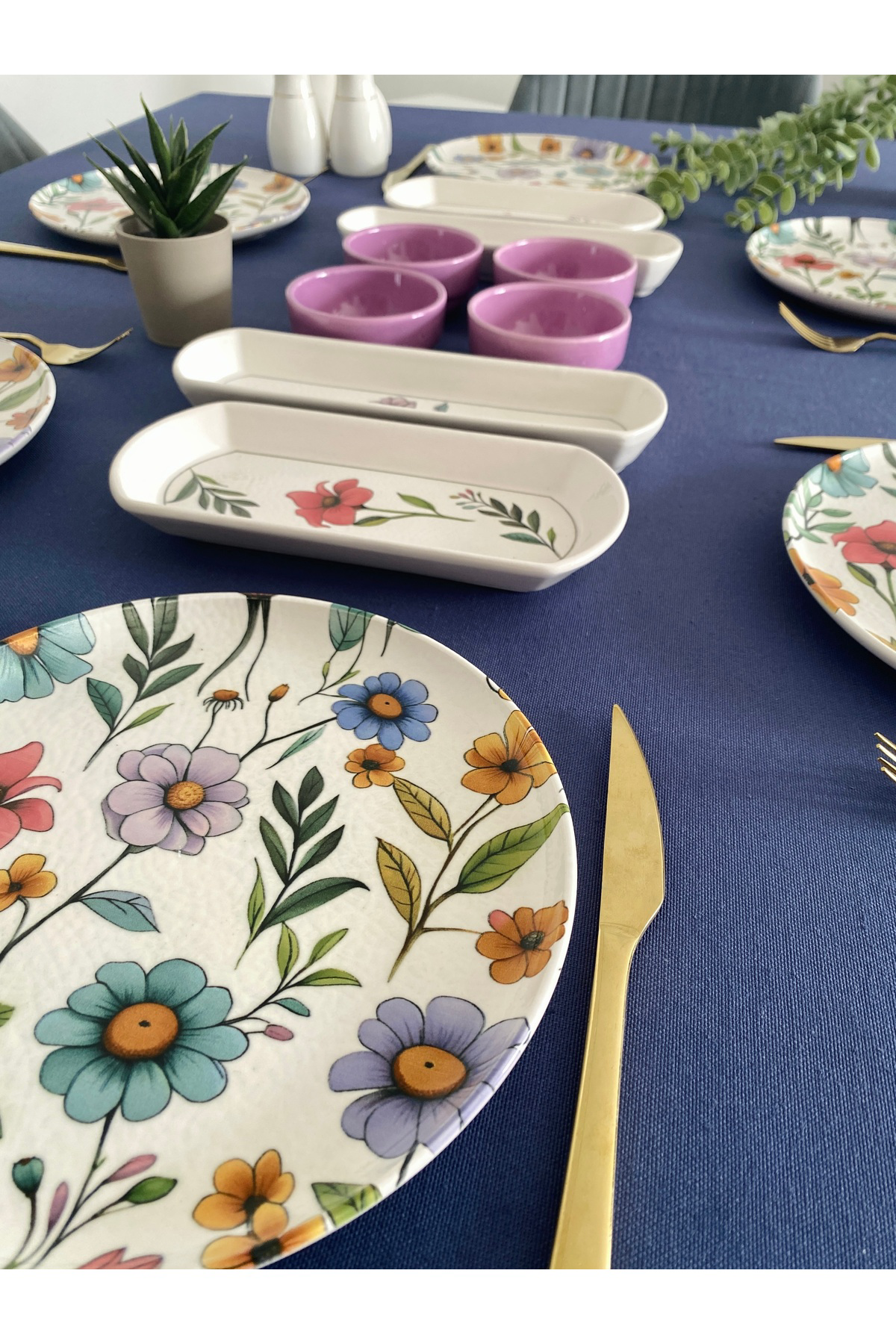 Flora model 6 kişilik 14 parça kahvaltı takımı (mor)