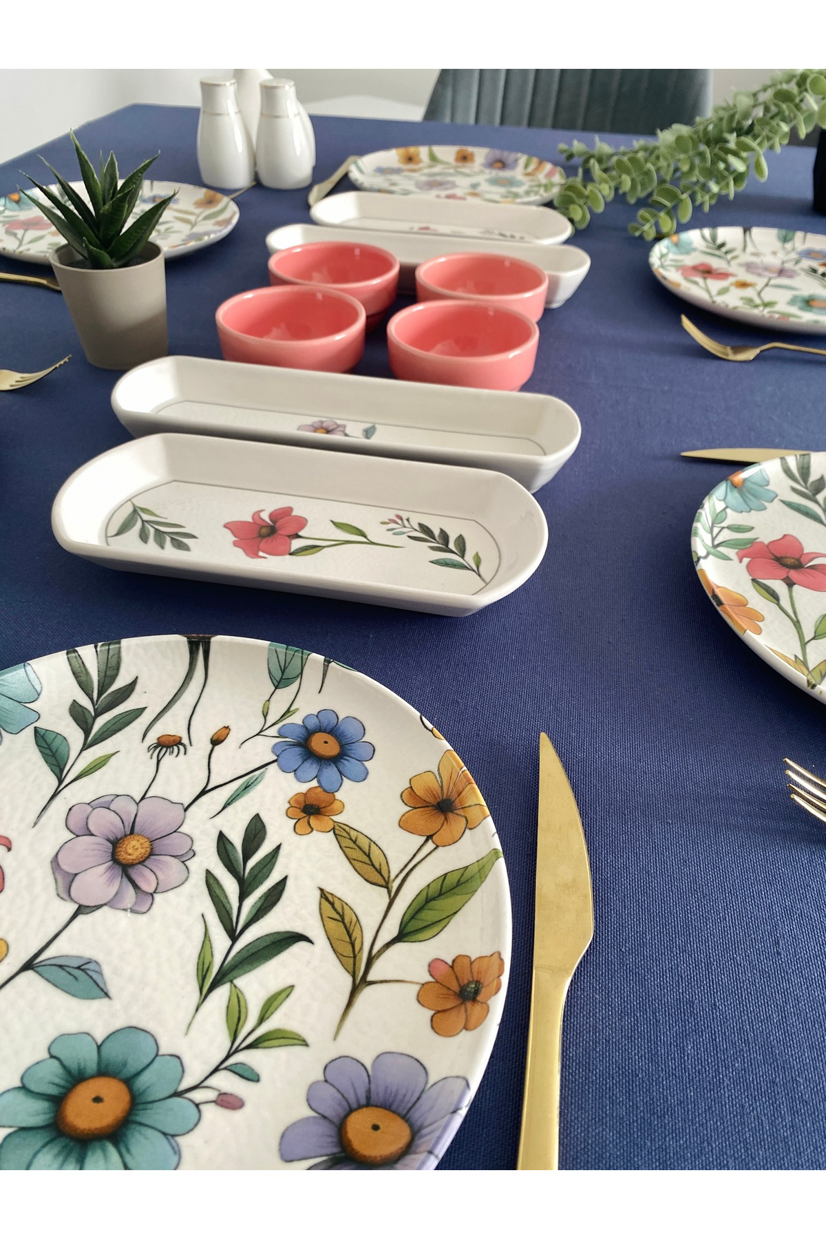 Flora model 6 kişilik 14 parça kahvaltı takımı (pembe)