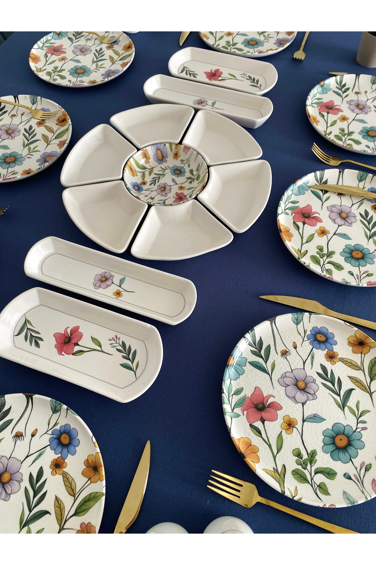 Flora model 8 kişilik 19 parça kahvaltı takımı