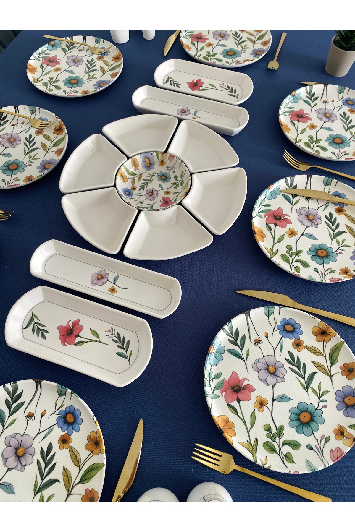 Flora model 8 kişilik 19 parça kahvaltı takımı