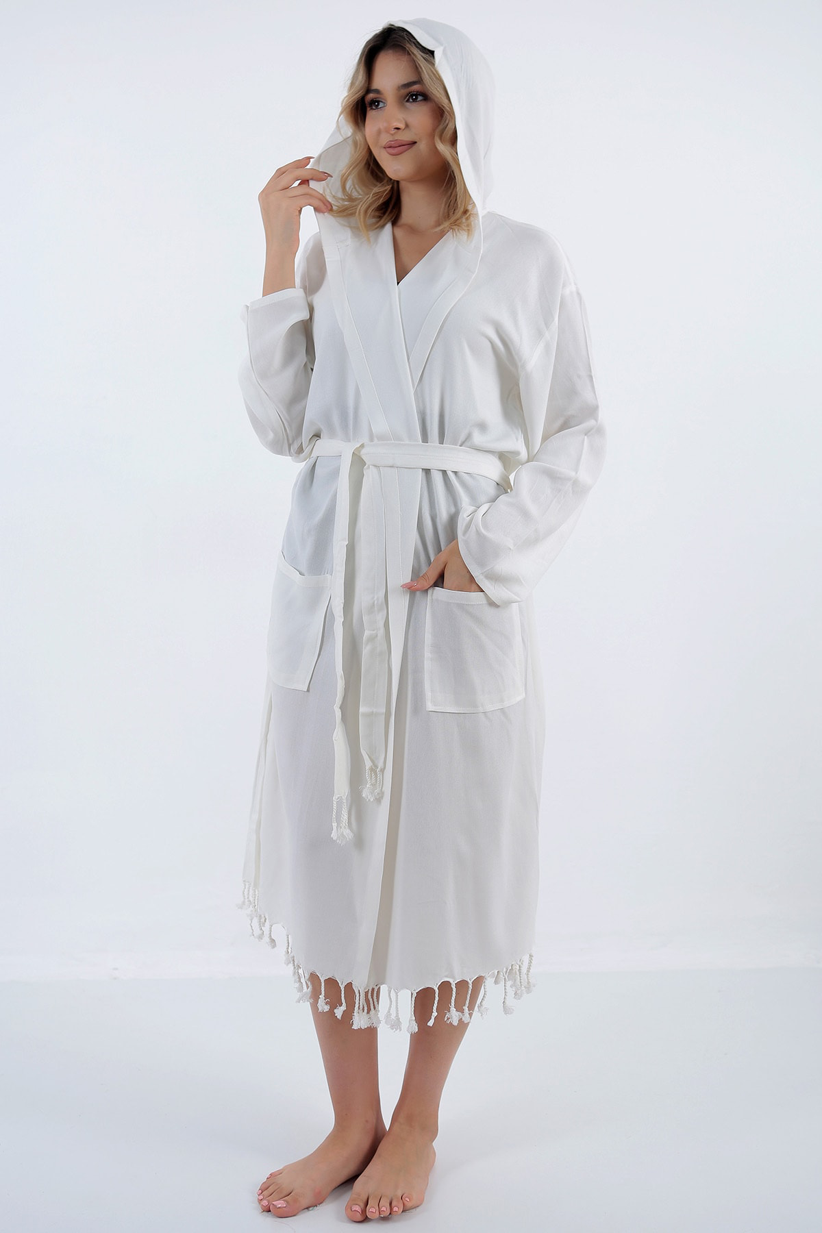 Buldan Concept Flores Beyaz Peştemal Bornoz