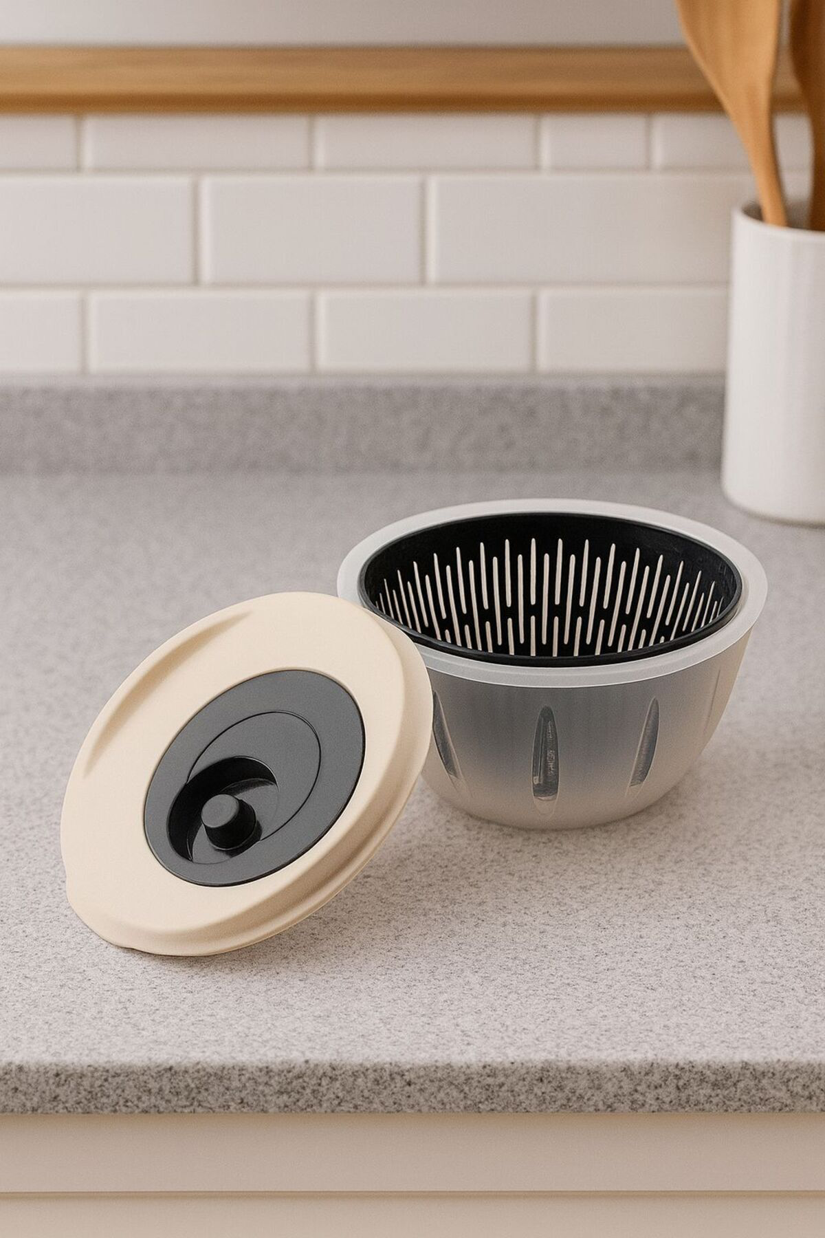 Focus 4,5 LT Hızlı Salata Kurutucu – Geniş Hazne, Ergonomik Tasar