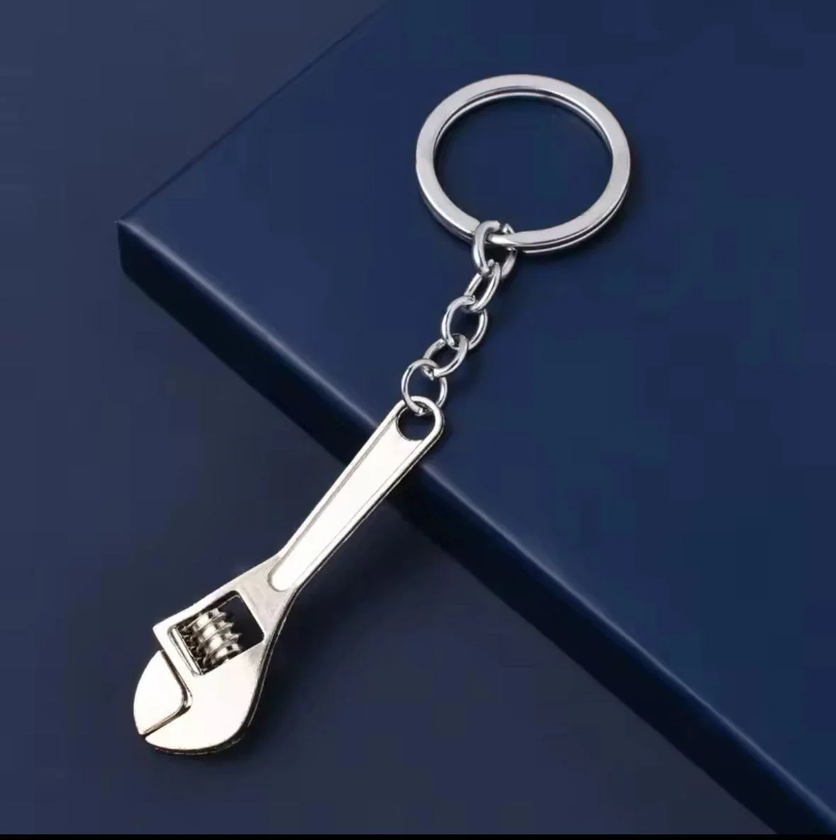 Fonksiyonel İngiliz Anahtarı Anahtarlık - Ayarlanabilir Metal Anahtarlık Fiyatı, Yorumları ve Özellikleri
