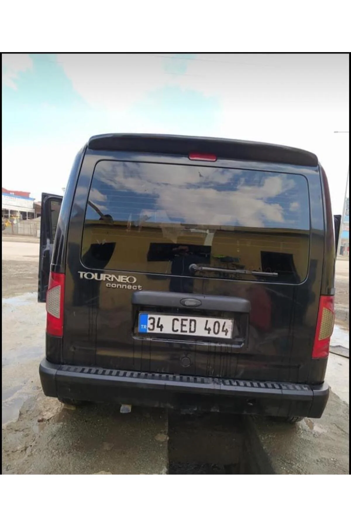 FORD CONNECT 2003-2013 SİYAH SPOİLER FORD CONNECT 2003-2013 SİYAH SPOİLER