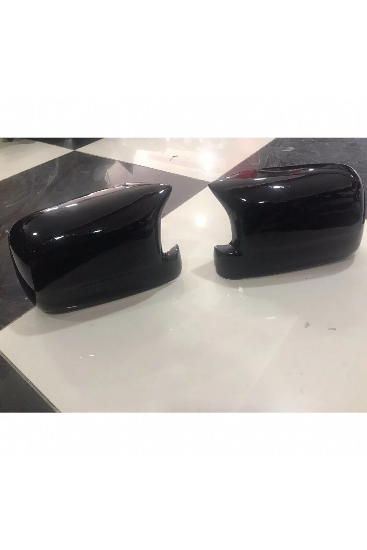 Ford Connect Piano Black Ayna Kapağı Ford Connect Piano Black Ayna Kapağı