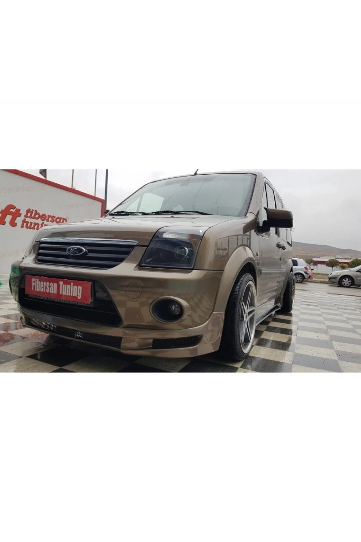 Ford Connect Piano Black Ayna Kapağı Ford Connect Piano Black Ayna Kapağı