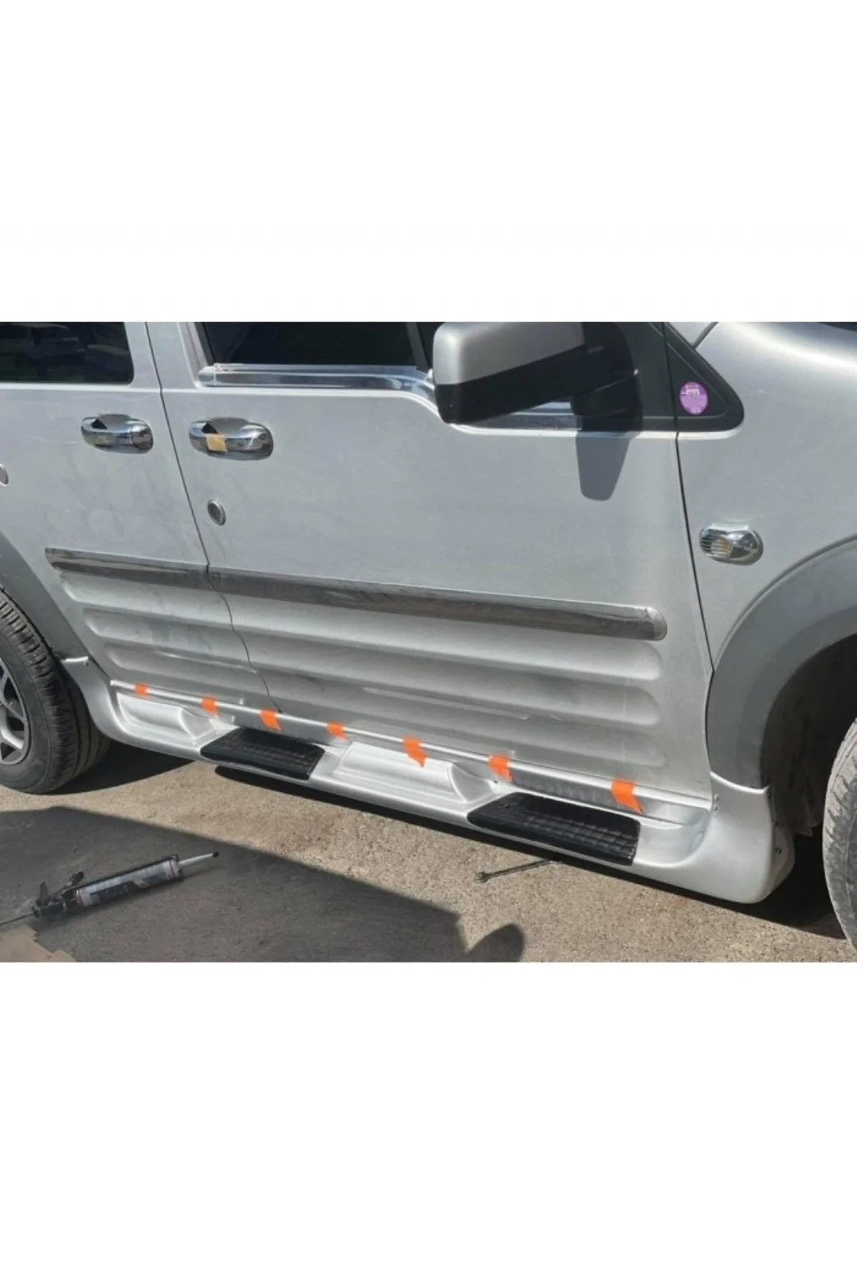 FORD CONNECT SORENTO ASTARLI PLASTİK YAN MAŞPİYEL