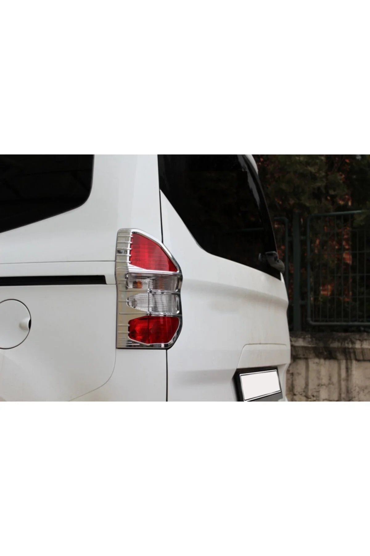 Ford Courıer 2014-2017 Model Stop Çerçevesi Ford Courıer 2014-2017 Model Stop Çerçevesi