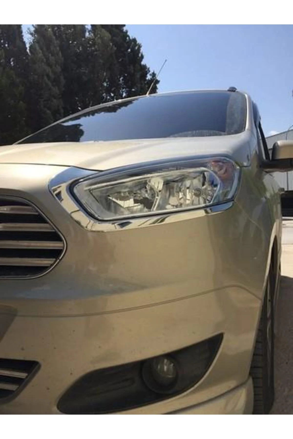 Ford Courier 2014-2017 Model Far Kaşı