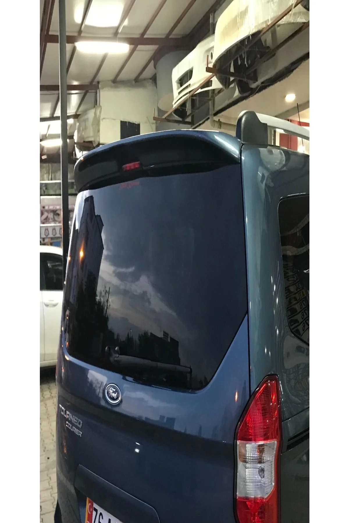 Ford Courier Astarlı Spoyler (sry)