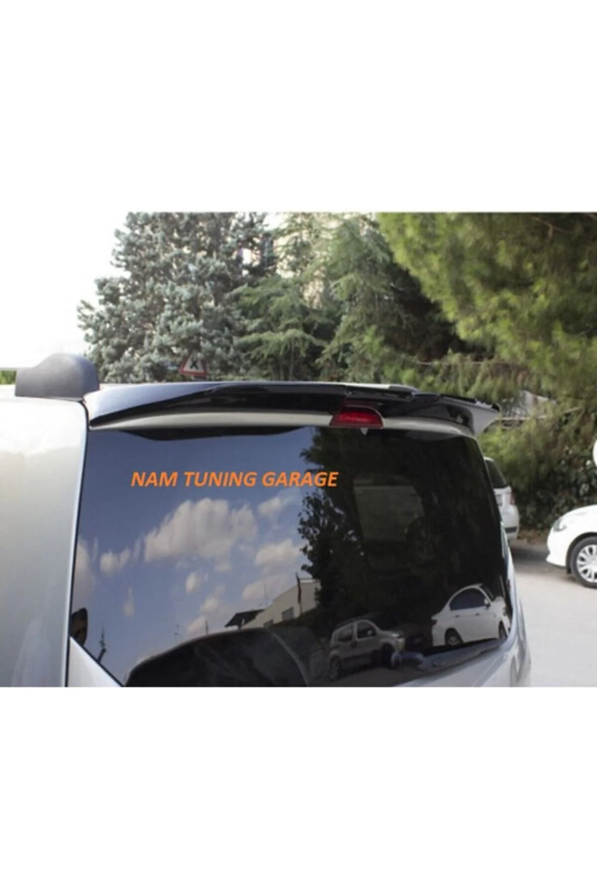 Ford Courier Yarasa Siyah Spoiler