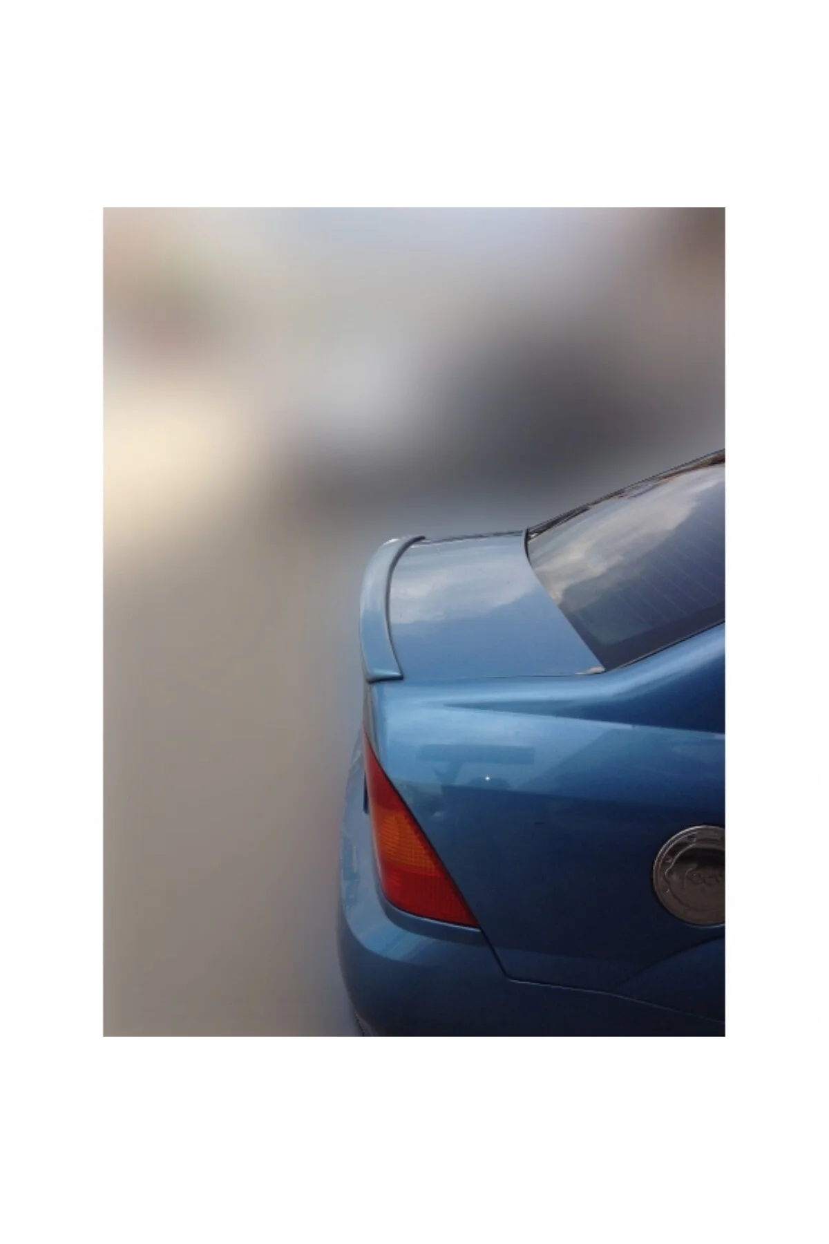 FORD FOCUS 1 (1999-2005) SD ASTARLI ANATOMİK SPOİLER