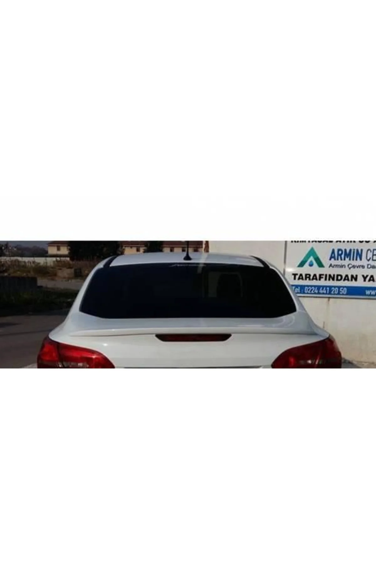 Ford Focus 2011-2015 Uyumlu Beyaz Spoiler