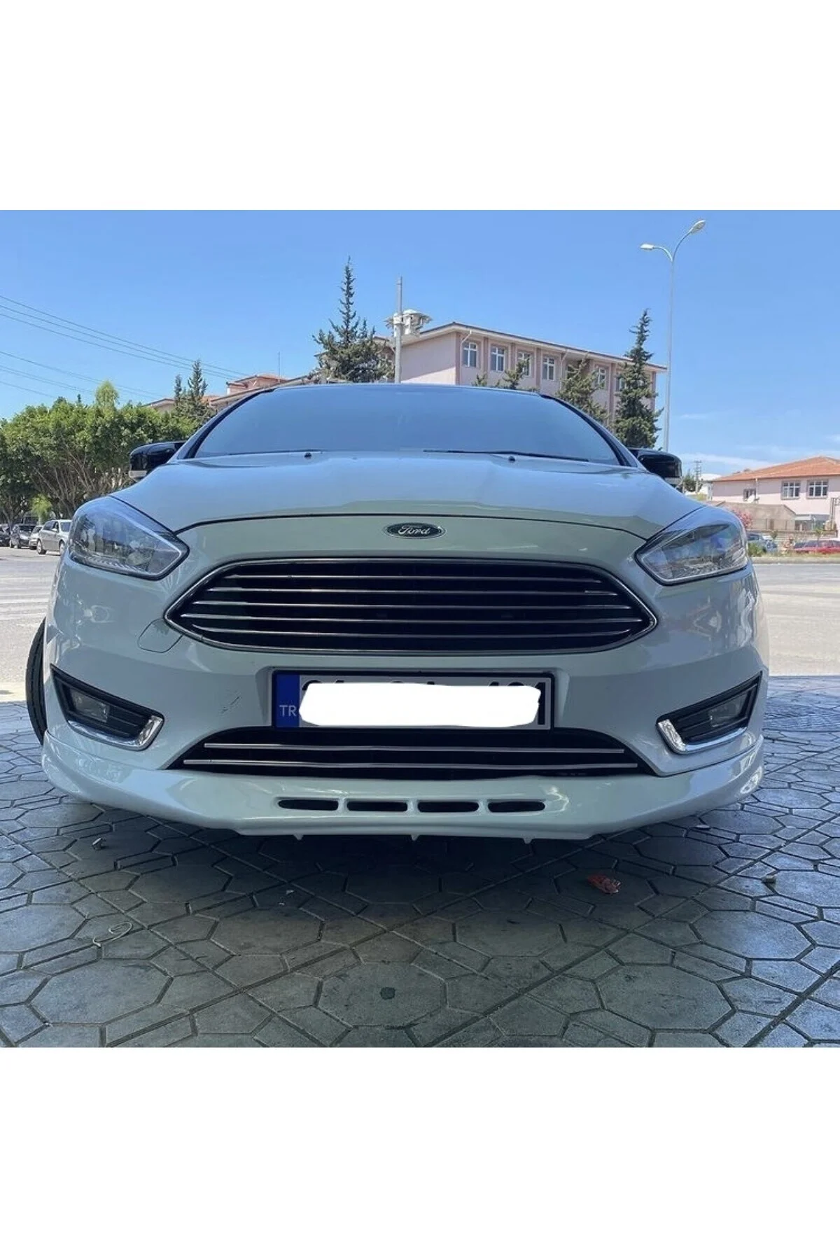 FORD FOCUS 4 2015- SD ASTARLI DELİKLİ ÖN KARLIK