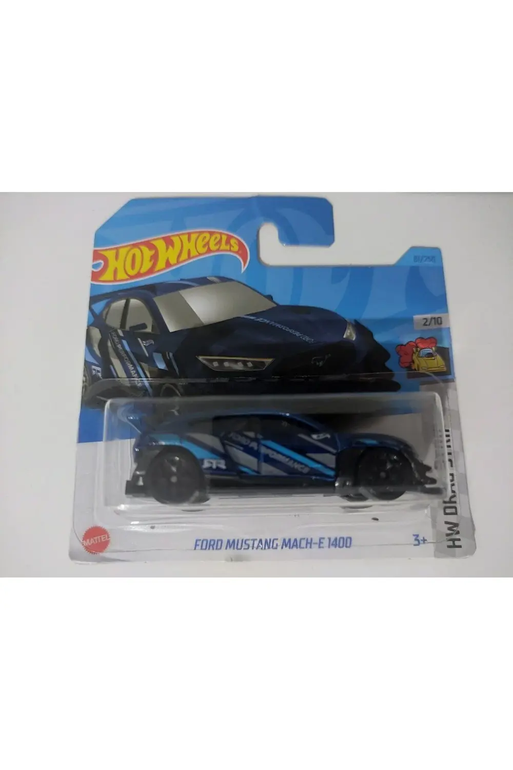 - Ford Mustang Mach-E 1400