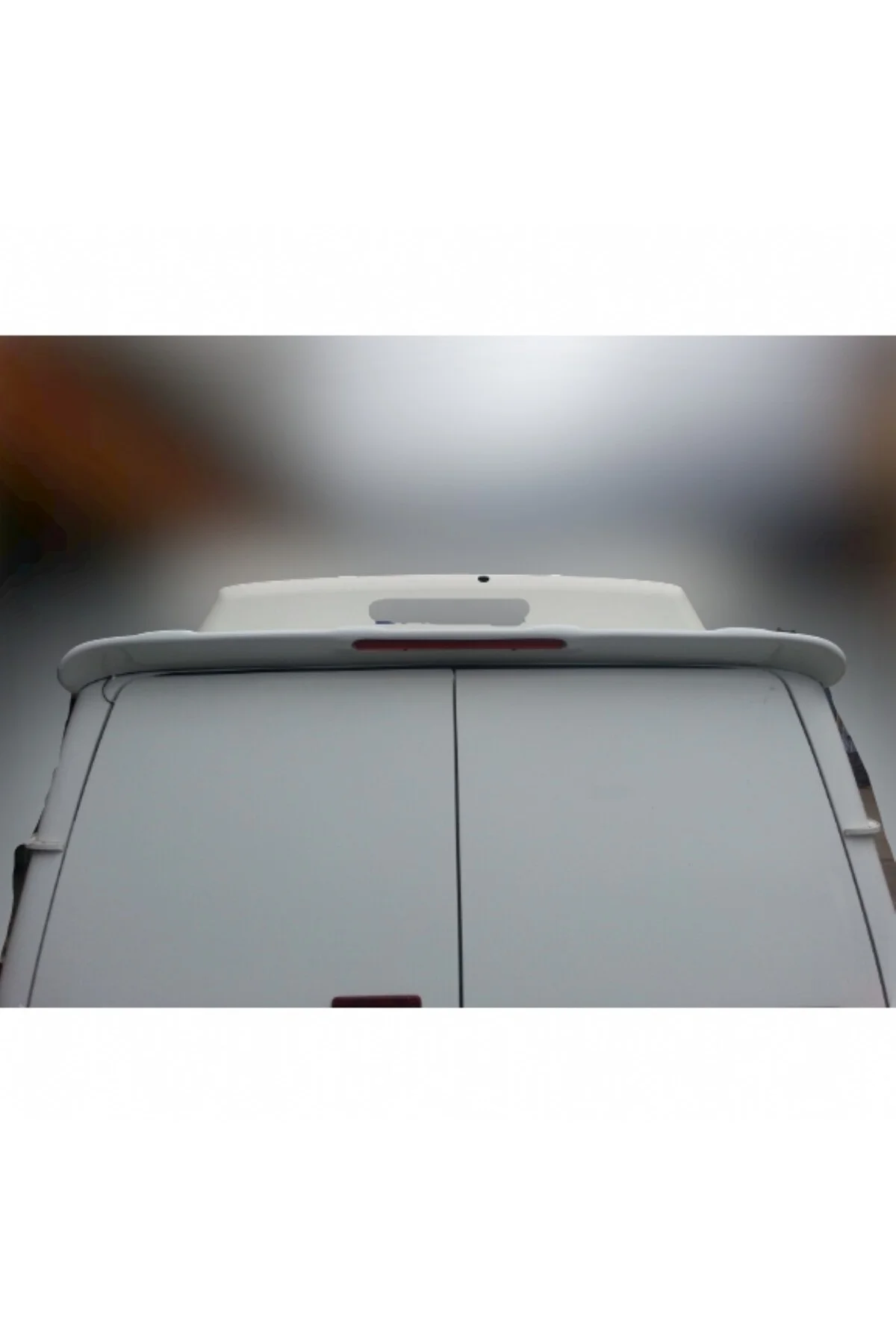 FORD TRANSİT 2007-2014 BOYALI IŞIKLI ANATOMİK SPOILER