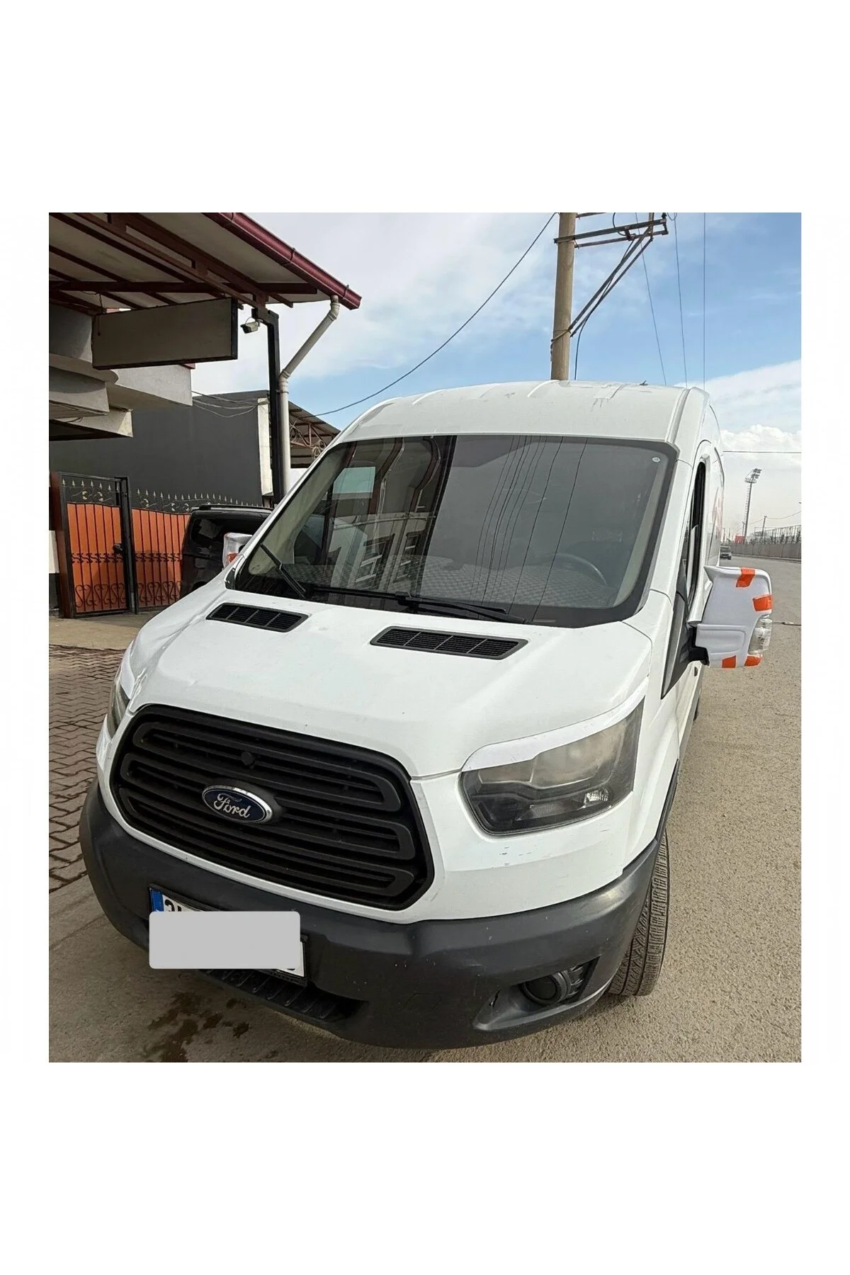 FORD TRANSİT 2014-2019 PLASTİK FAR KAŞI