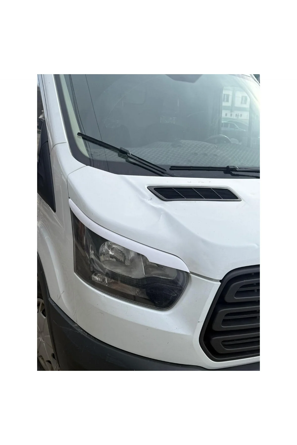 FORD TRANSİT 2014-2019 PLASTİK FAR KAŞI