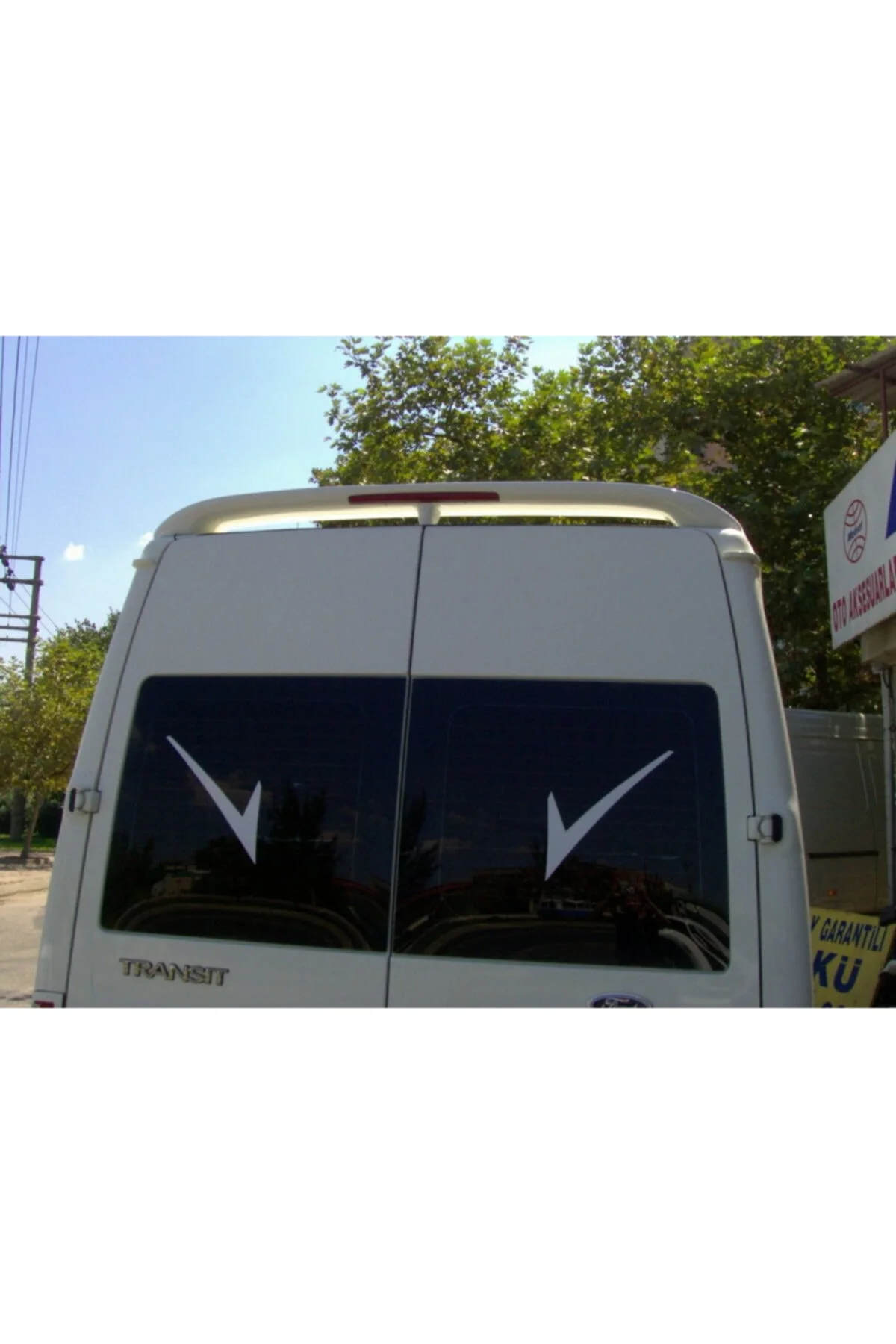 Ford Transit Uyumlu 4 Bacak Beyaz Spoiler Ford Transit Uyumlu 4 Bacak Beyaz Spoiler