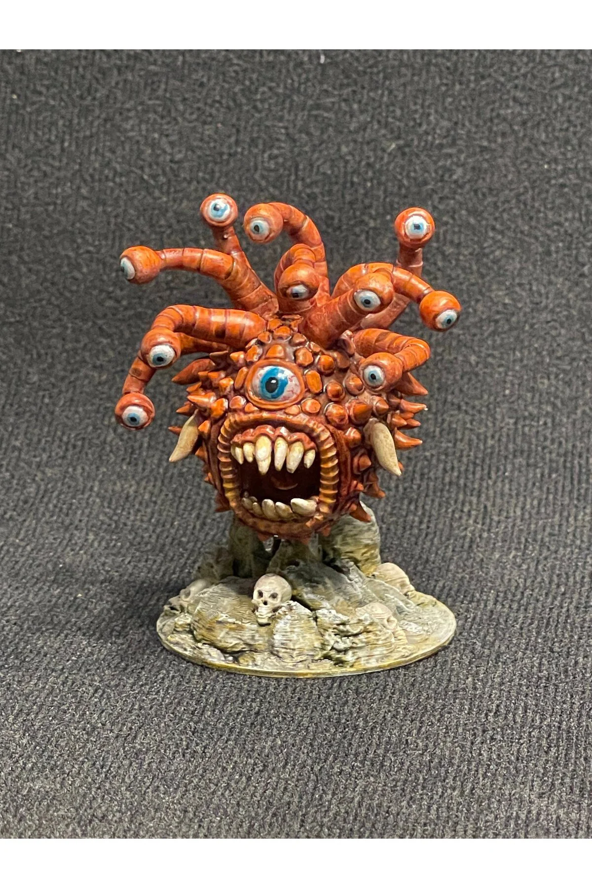 Forgotten Realms Beholder Figür Zindanlar ve Ejderhalar Seyirci Obje Büyük Boy 25CM