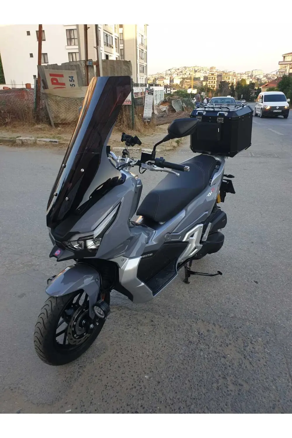 Freccia 150 Ön Cam 2022-2025 Model 78cm Siyah Renkli 4mm UZUN CAM