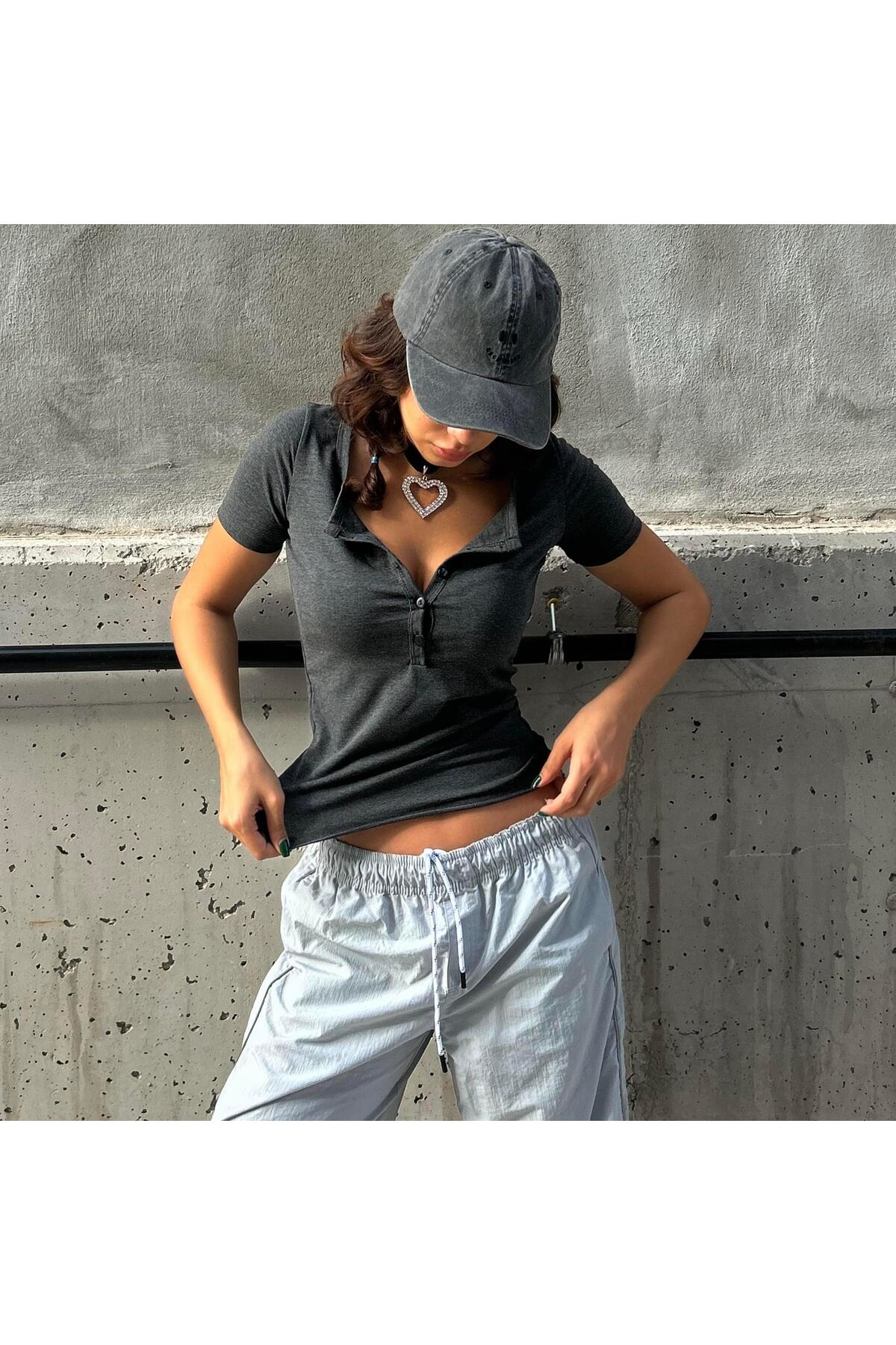 Füme Düğmeli Yaka Yarım T-shirt