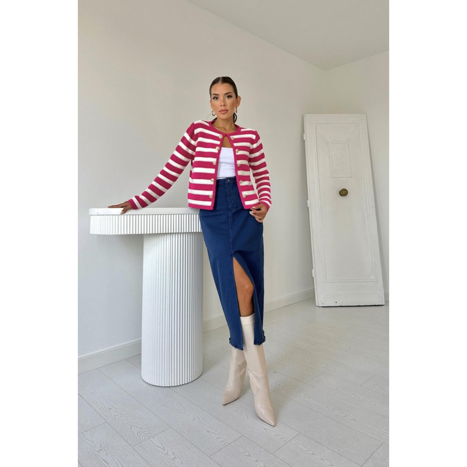 Fuşya Çizgili Ve Düğmeli Triko Kazak