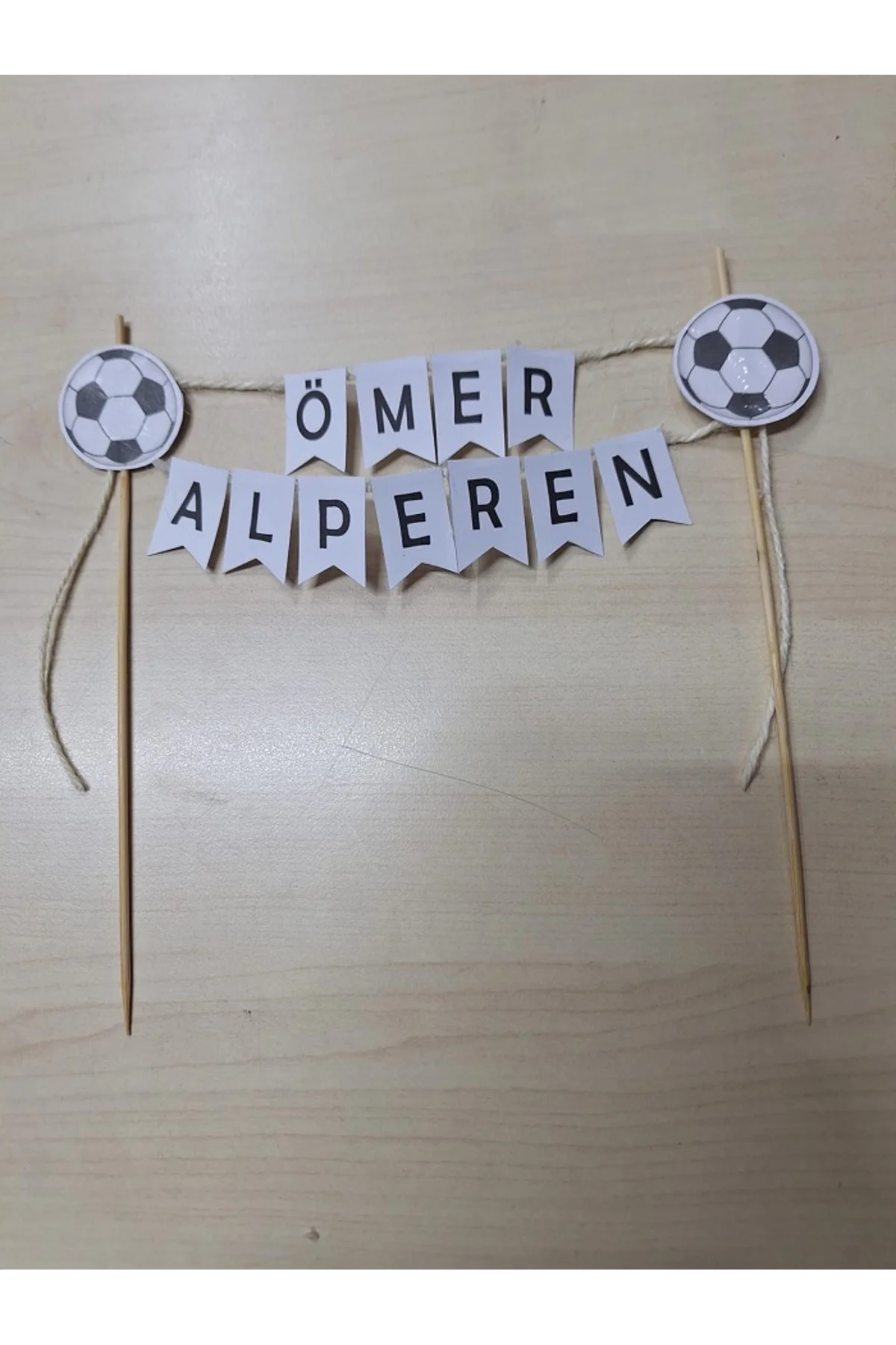 FUTBOL TEMALI İKİ İSİMLİ DOĞUM GÜNÜ İSİMLİ PASTA SÜSÜ FLEMASI