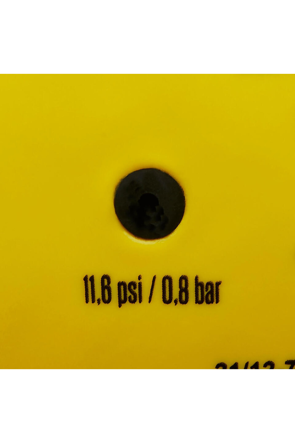 - Futbol Topu First Kick 5 Numara Sarı