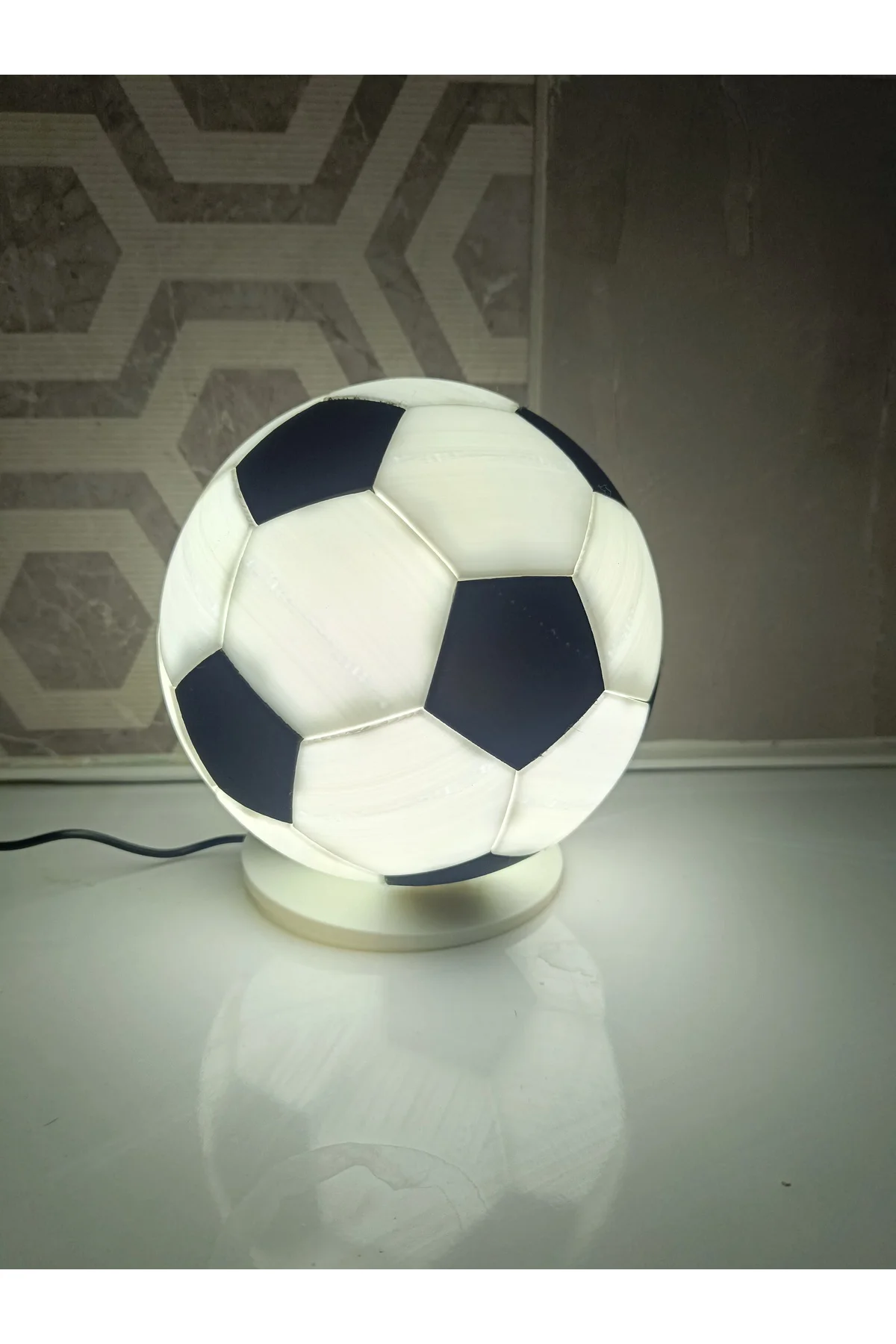 FUTBOL TOPU MASA LAMBASI