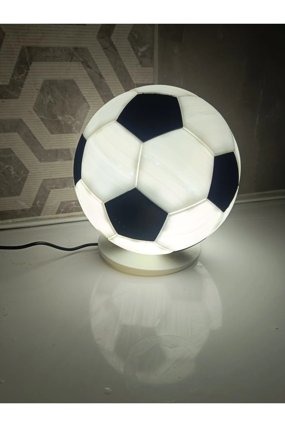 FUTBOL TOPU MASA LAMBASI
