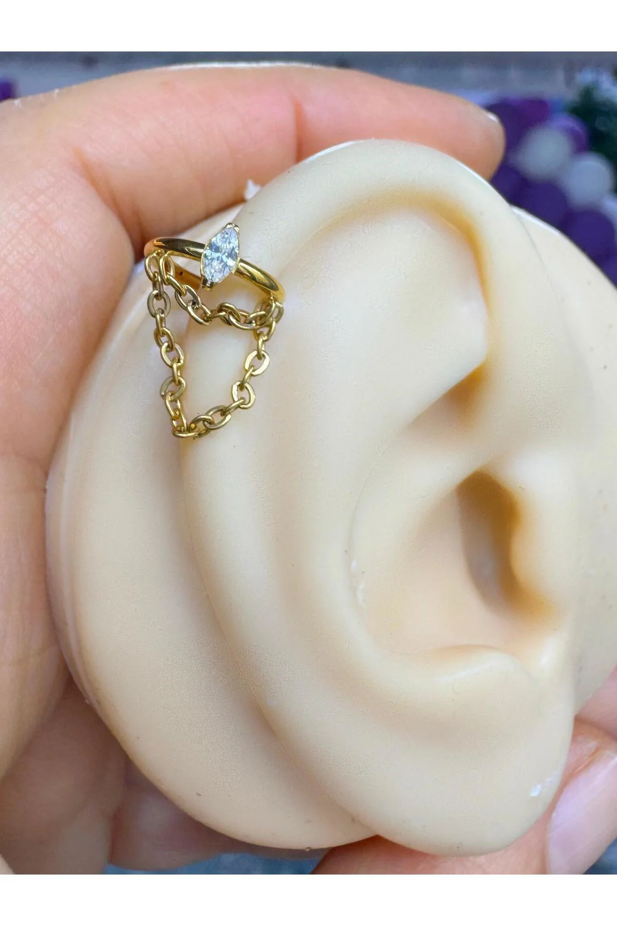 g23 titanium ( tianyum ) zirkon taşlı zincirli conch helix uyumlu 1 adet piercing