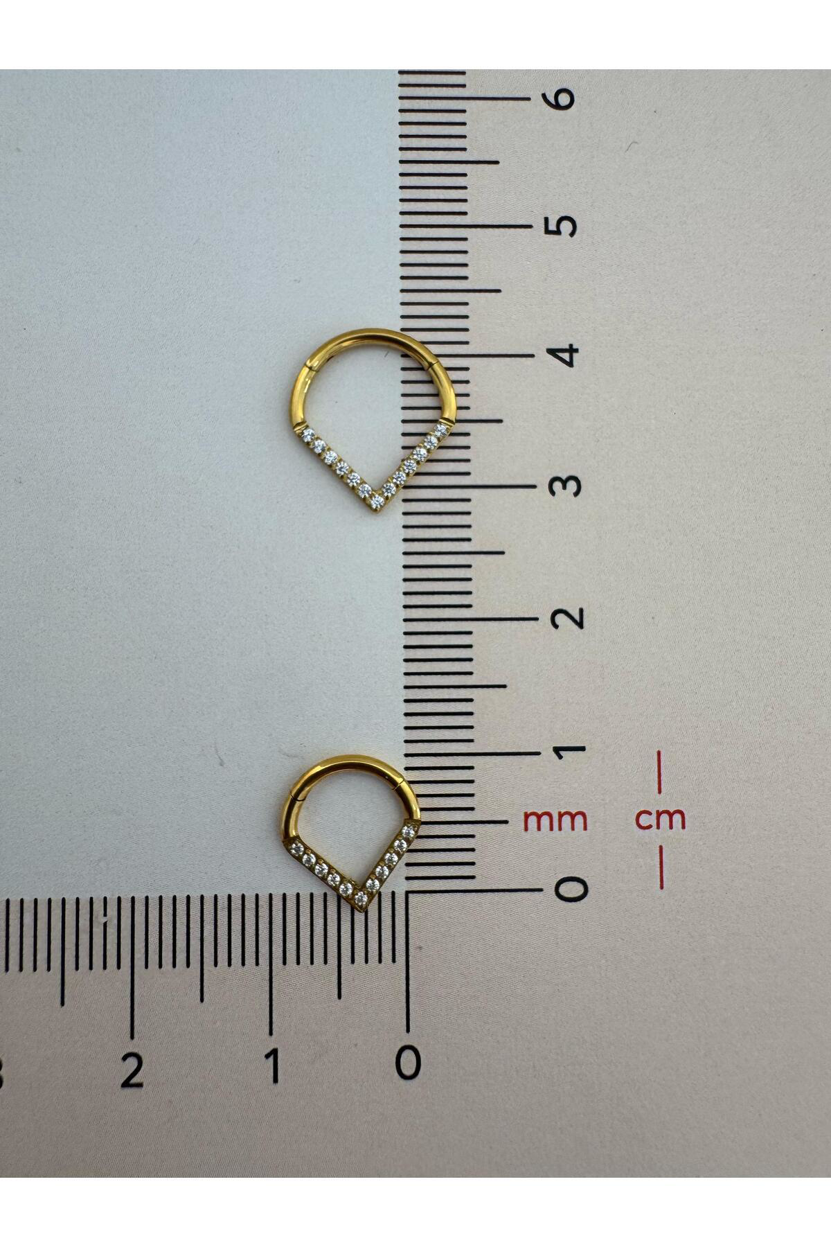 g23 titanium ( titanyum) zirkon taşlı üçgen model septum daith 1 
