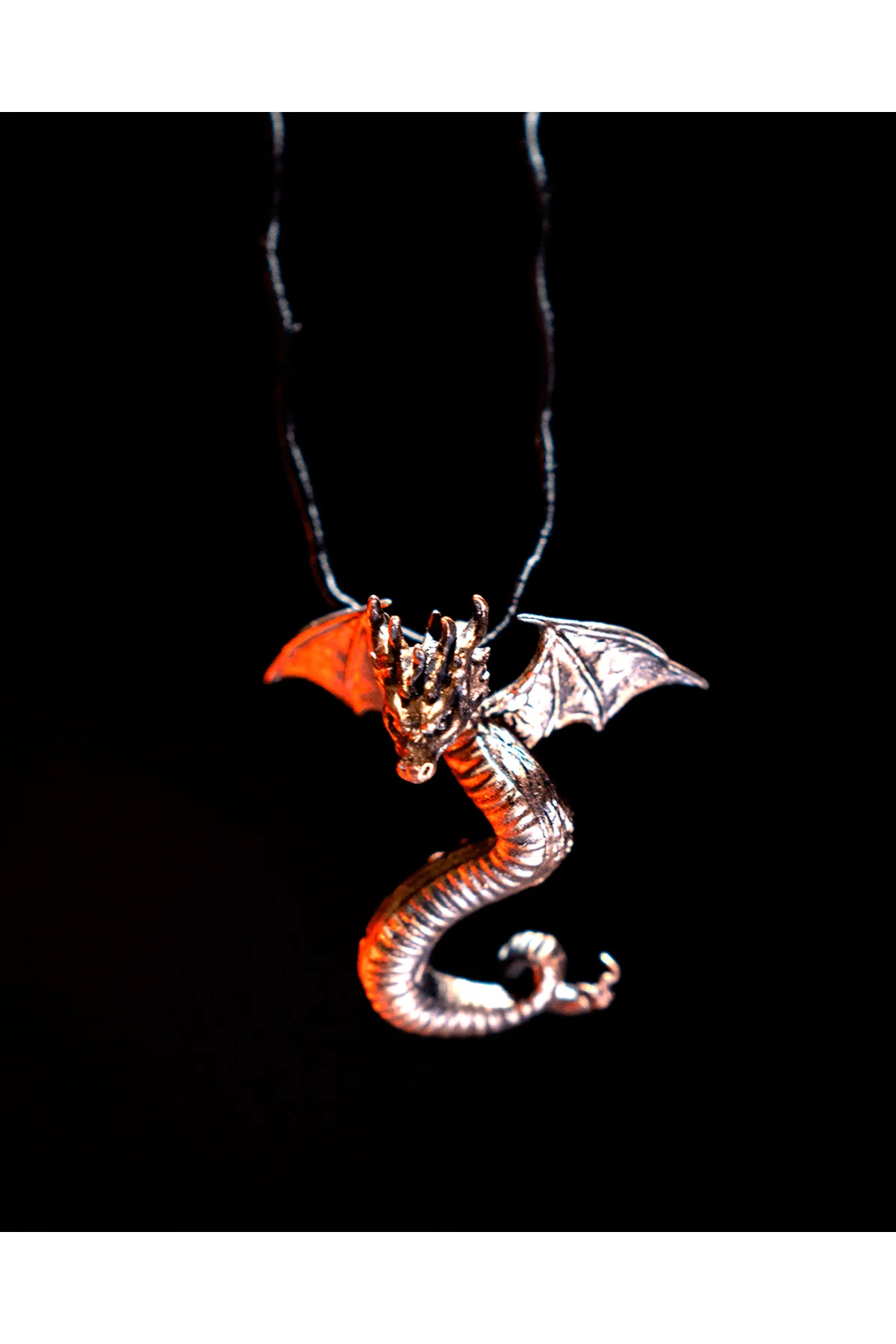 Game of Thrones Drogon Boyalı Kolye