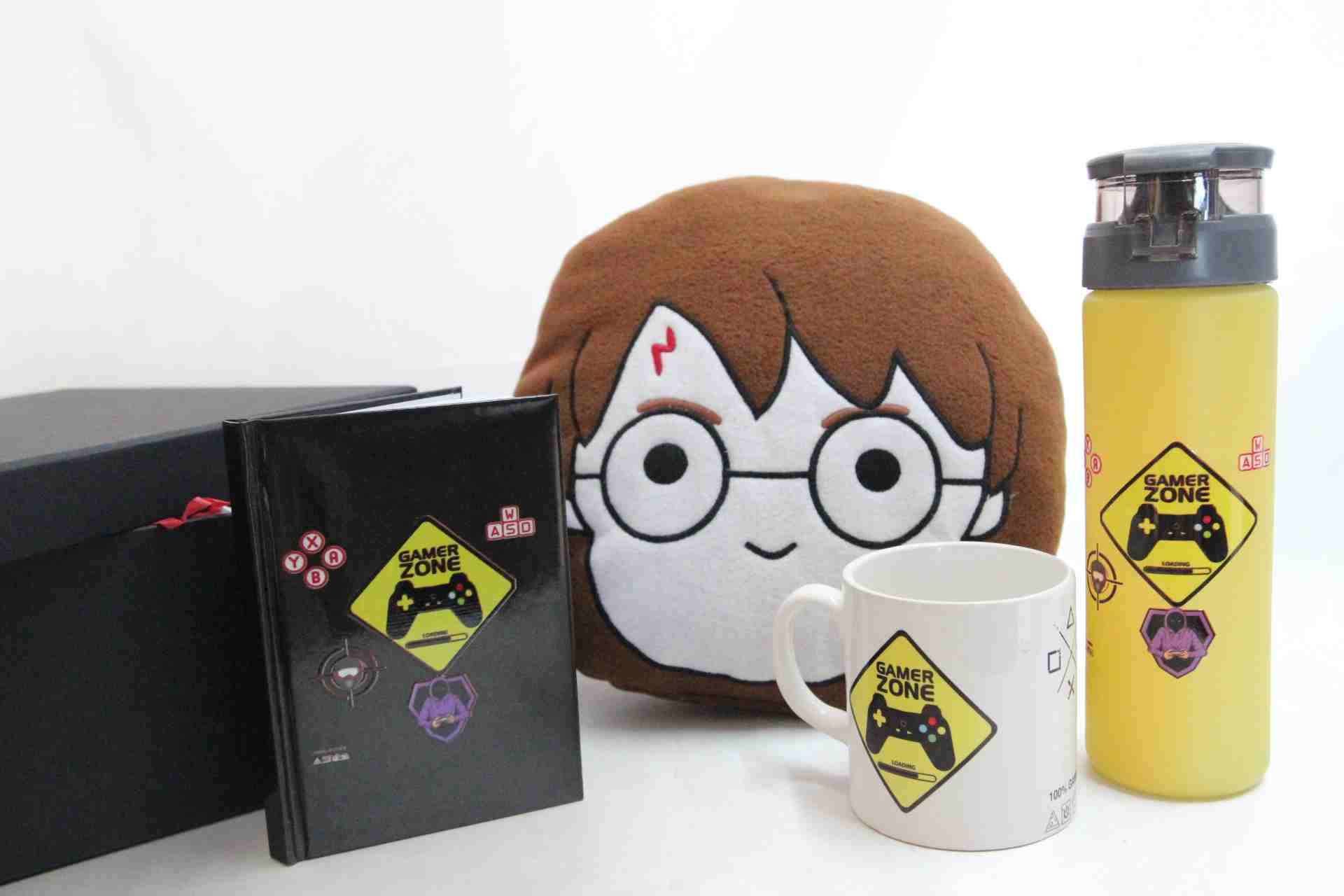 Gamer Zone Temalı Hediye Seti - Harry Potter Yastık, Termos,Defter ve Kupa Bardak Hediye Kutusu
