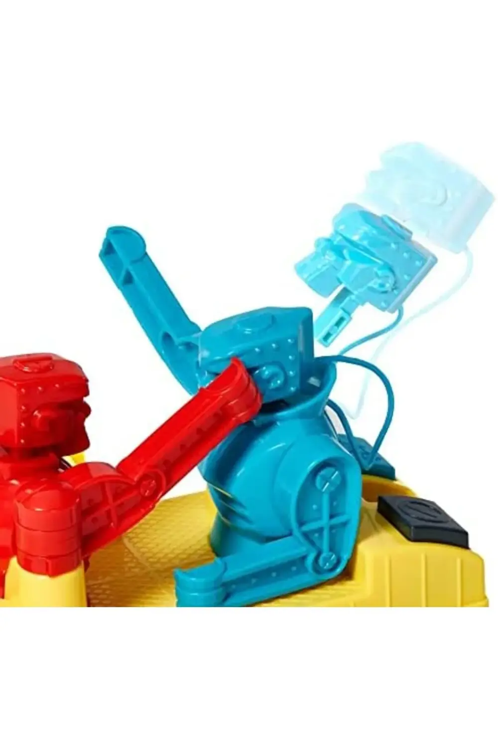 Games 'Em Sock 'Em, elle kumanda edilen Kırmızı ve Mavi ile oyunu