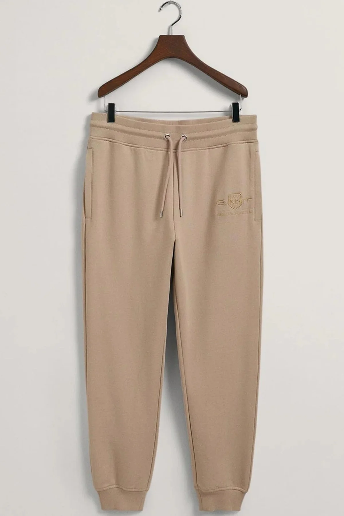 GANT Men's Regular Fit Sweatpants With Logo Beige Erkek Regular Fit Pamuk Eşofman Altı Bej GANT Men's Regular Fit Sweatpants With Logo Beige Erkek Regular Fit Pamuk Eşofman Altı Bej Fiyatı, Yorumları ve Özellikleri