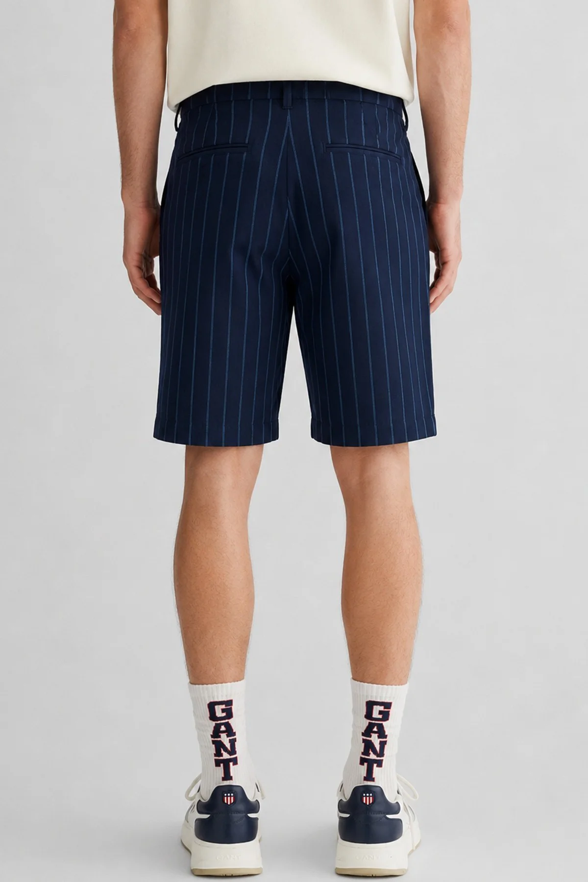 GANT Men's Regular Fit Striped Bermuda Navy Shorts Erkek Kanvas Bermuda Şort Lacivert GANT Men's Regular Fit Striped Bermuda Navy Shorts Erkek Kanvas Bermuda Şort Lacivert Fiyatı, Yorumları ve Özellikleri