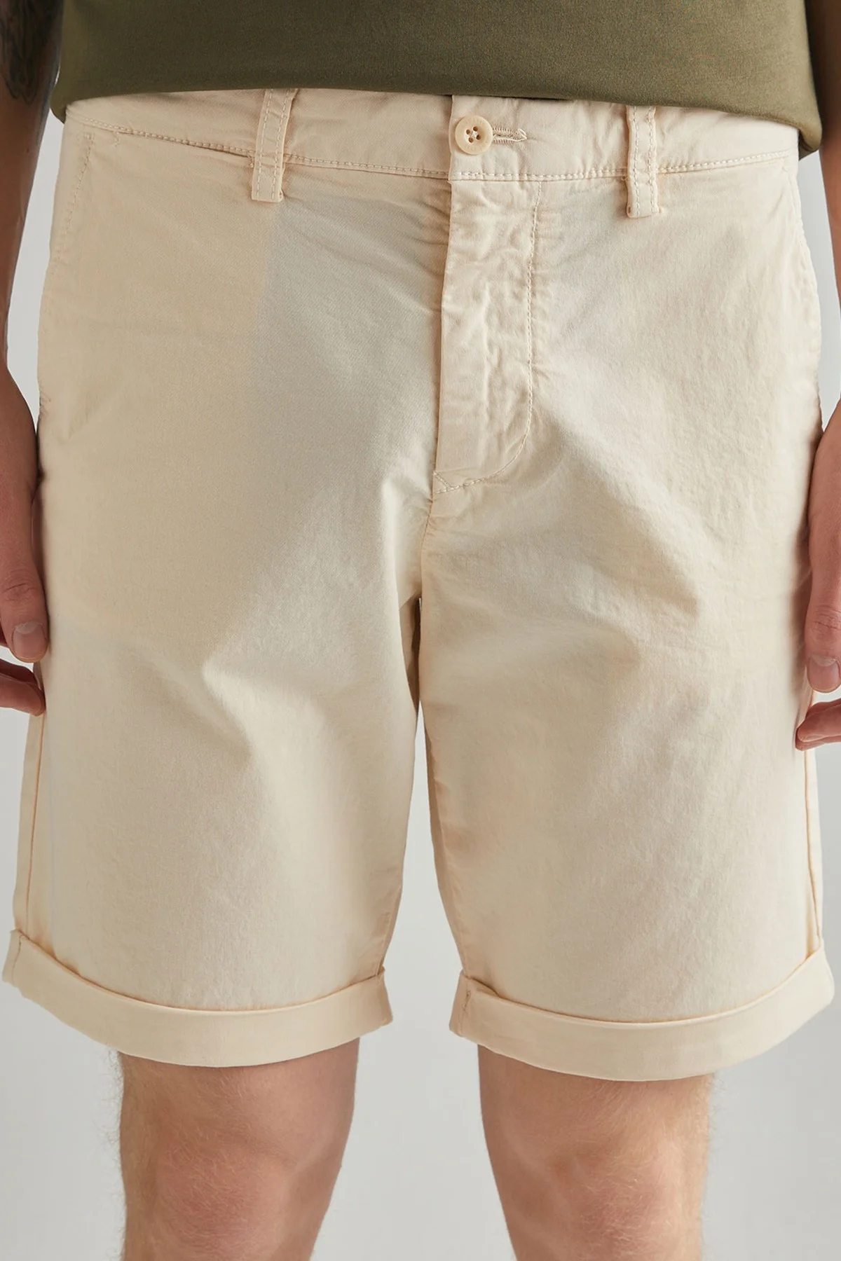 GANT Men's Regular Fit Allister Sunfaded Chino Bermuda Navy Shorts Erkek Kanvas Bermuda Şort Lacivert GANT Men's Regular Fit Allister Sunfaded Chino Bermuda Navy Shorts Erkek Kanvas Bermuda Şort Lacivert Fiyatı, Yorumları ve Özellikleri