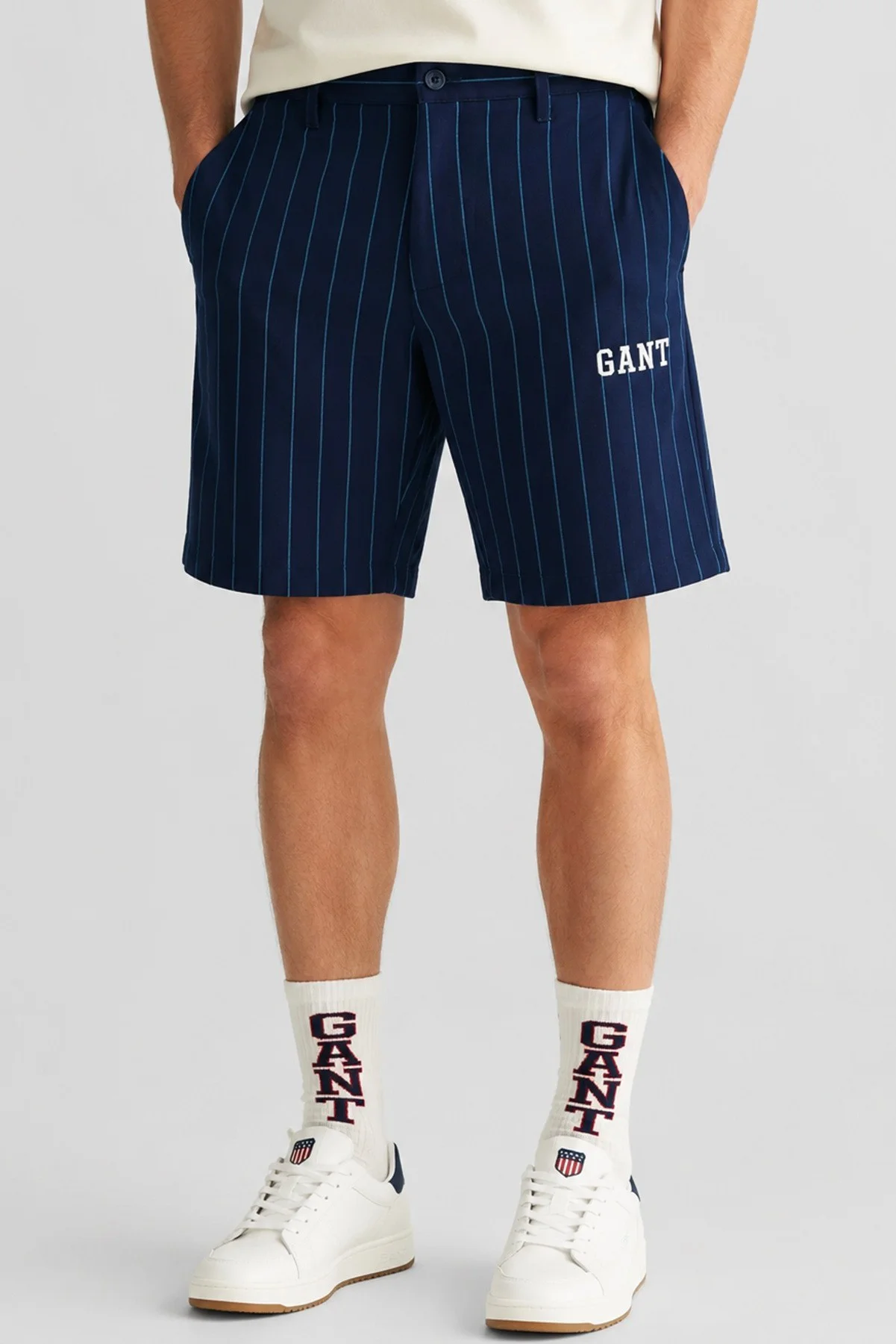GANT Men's Regular Fit Striped Bermuda Navy Shorts Erkek Kanvas Bermuda Şort Lacivert GANT Men's Regular Fit Striped Bermuda Navy Shorts Erkek Kanvas Bermuda Şort Lacivert Fiyatı, Yorumları ve Özellikleri