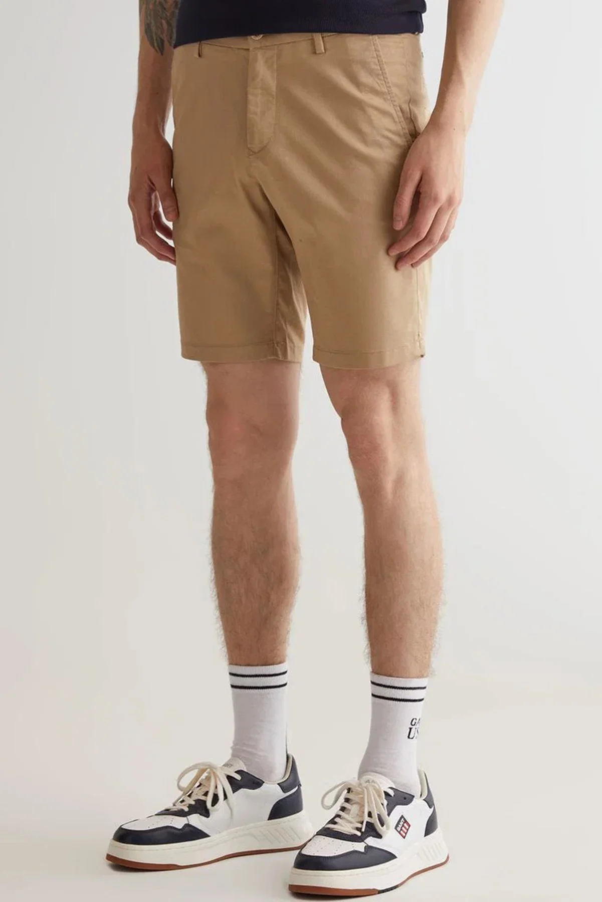 GANT Men's Slim Fit Chino Bermuda Shorts Erkek Dar Kesim Kanvas Bermuda Şort Bej GANT Men's Slim Fit Chino Bermuda Shorts Erkek Dar Kesim Kanvas Bermuda Şort Bej Fiyatı, Yorumları ve Özellikleri